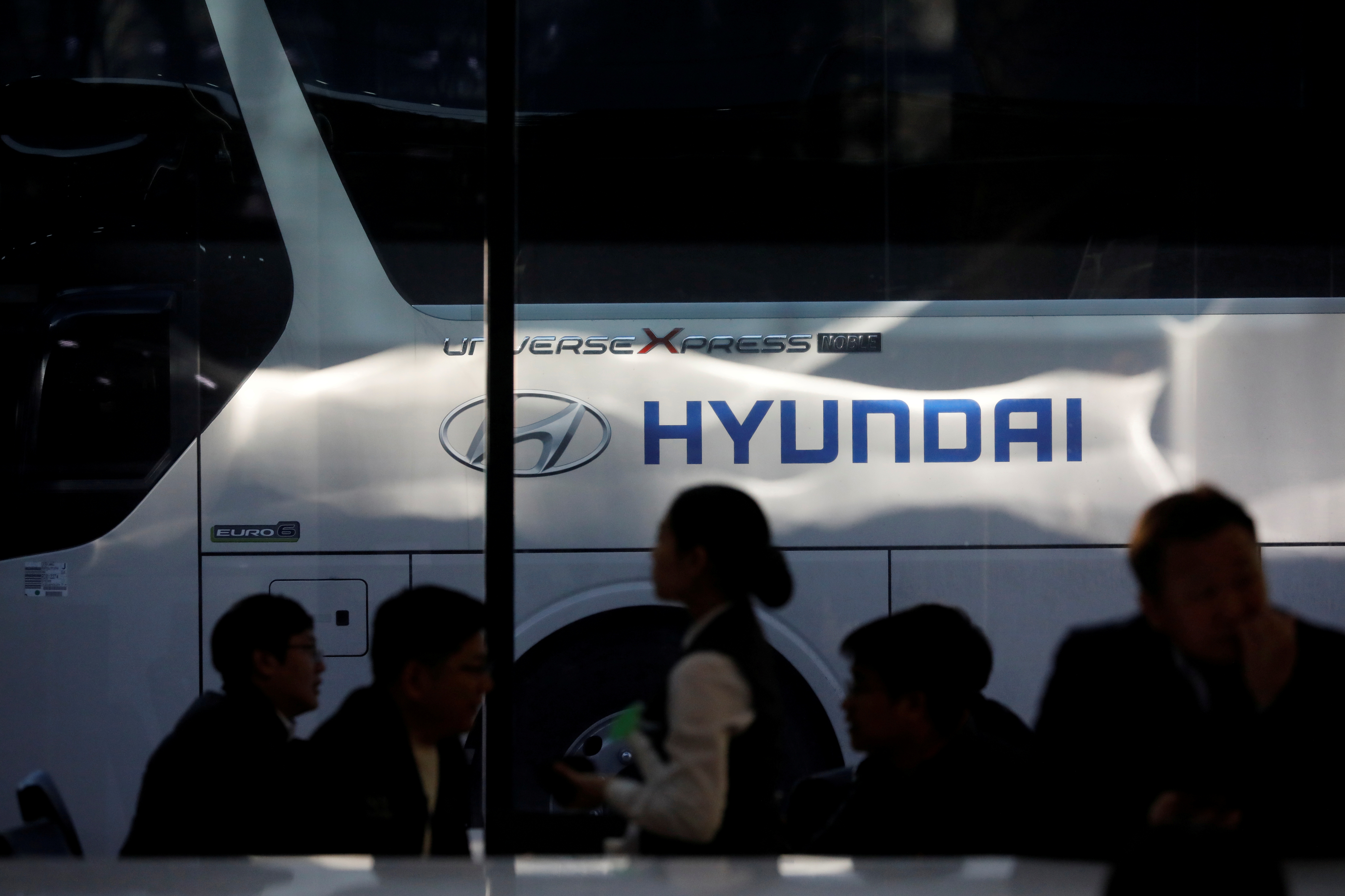 The logo of Hyundai Motors is seen at the company's headquarters in Seoul, South Korea, March 22, 2019.     REUTERS/Kim Hong-Ji/File Photo